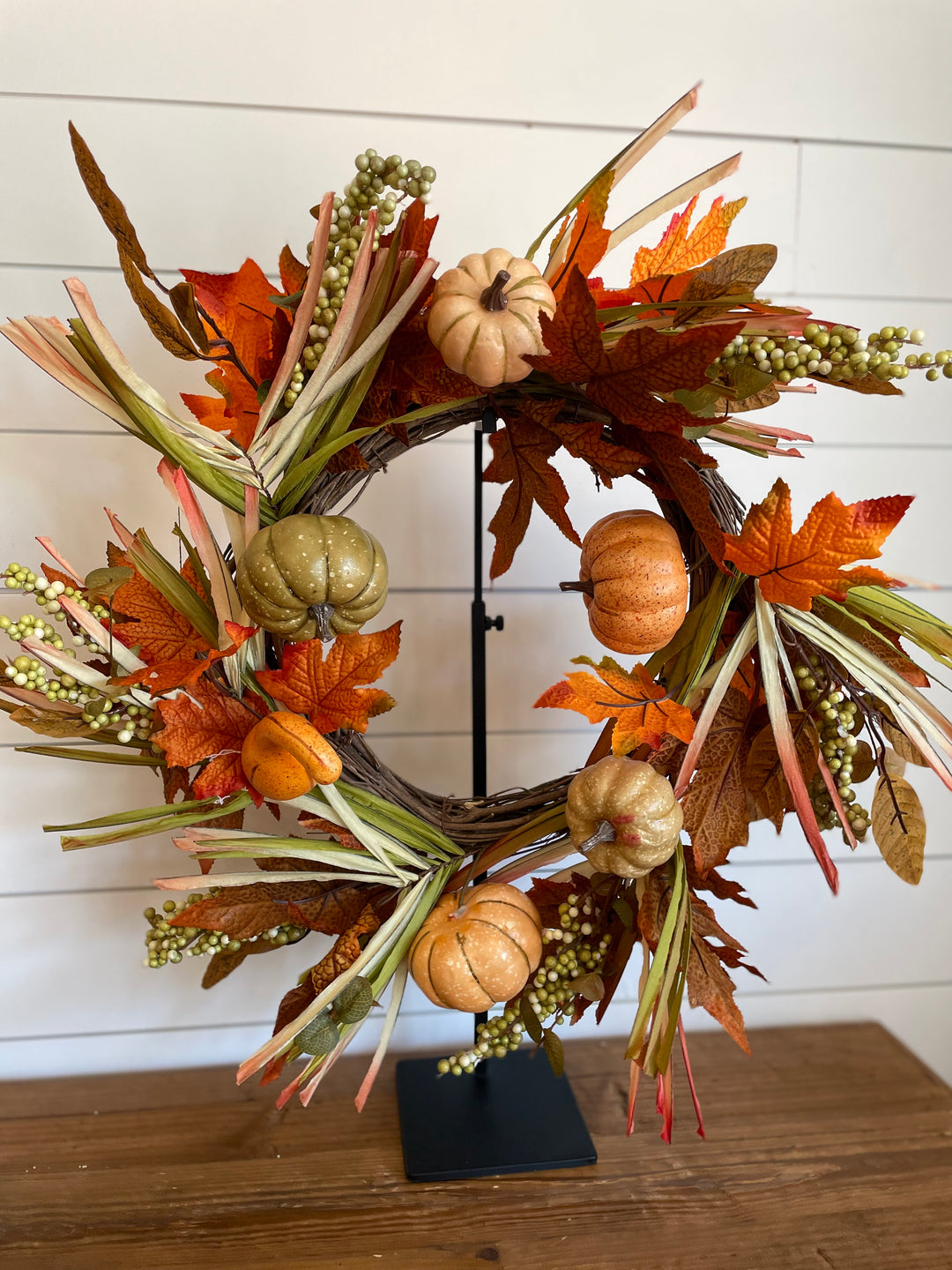 24" Wreath with Pumpkins and Berries
