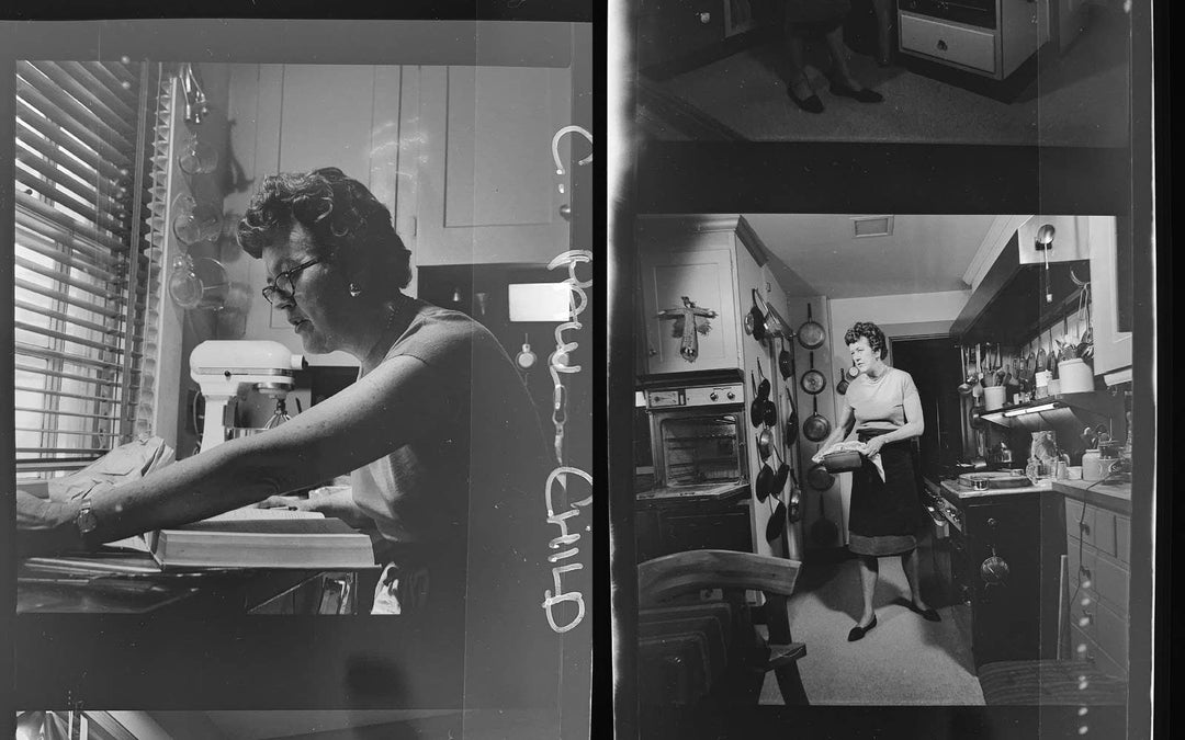 Julia Child's Kitchen: The Design, Tools, Stories, and Legacy of an Iconic Space (Hardcover) by Paula J. Johnson