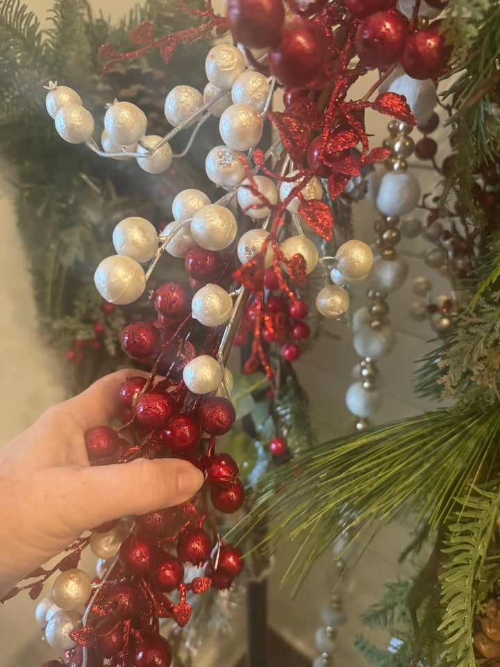 6' Berry Garland Red/White