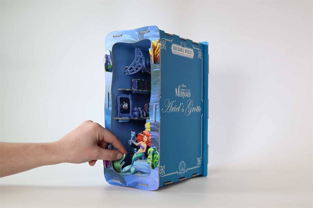 Disney The Little Mermaid: Ariel's Grotto by IglooBooks