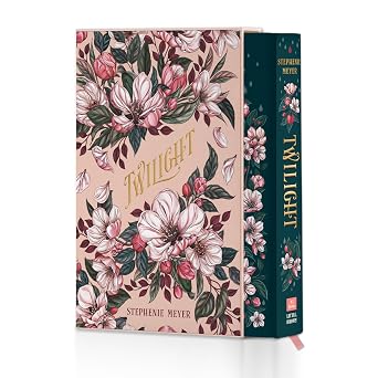 Twilight: Deluxe Collector’s Edition by Stephenie Meyer