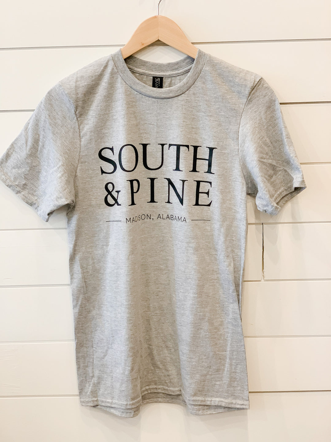 South & Pine T-Shirt - Gray & Black